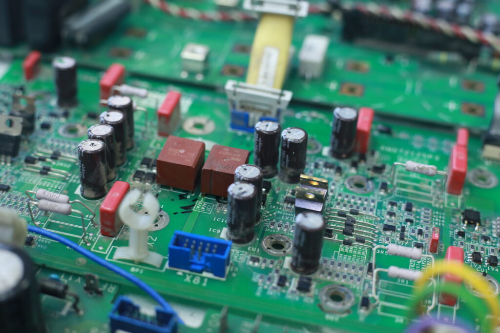 راهنمای جامع تعمیر اینورتر abb در تجهیز مارکت